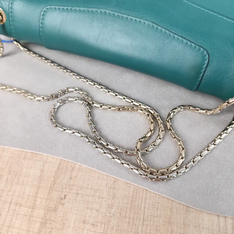 Bvlgari Crossbody Bag Serpenti Forever Collection Crossbody Bag Green Calfskin Medium 28 × 7.5 × 19 cm — detail view 4 of 14