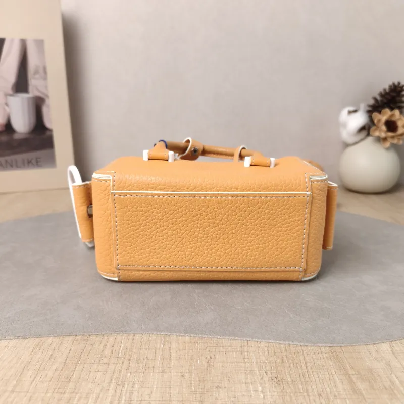 DELVAUX Top Handle Bag Cool Box Box Shoulder Bag Calfskin nano 16.5 × 7.5 × 10.5 cm — cover view 4 of 5
