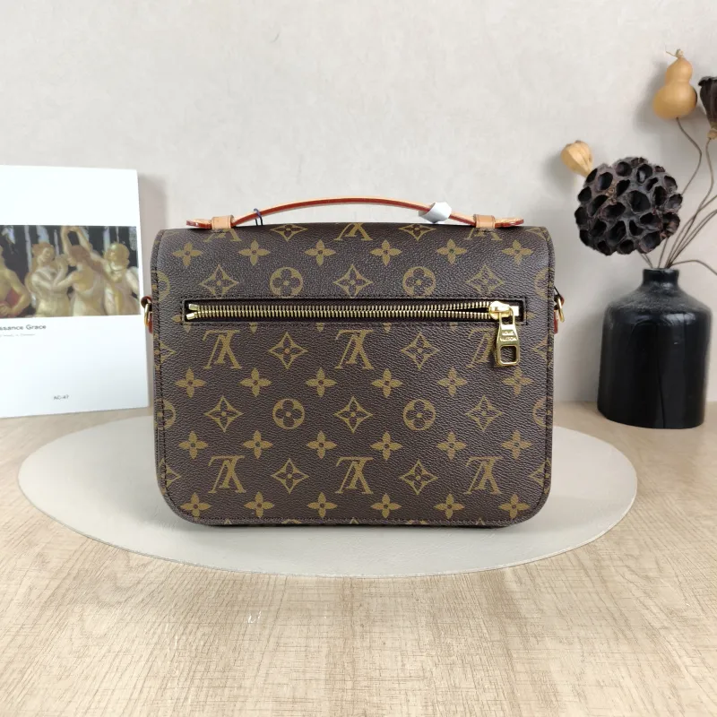 Louis Vuitton Crossbody Bag Pochette Métis Monogram PVC Medium25 × 7 × 19 cm — cover view 5 of 6