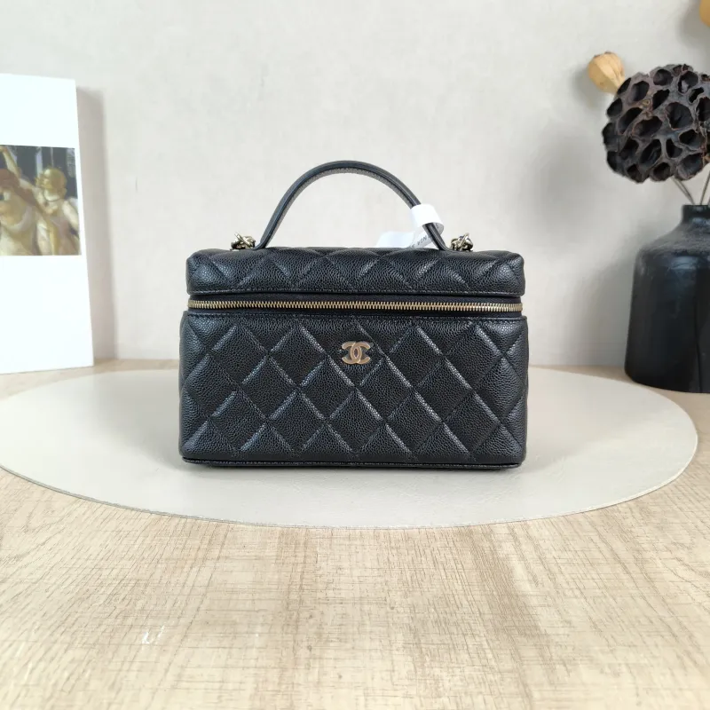 Chanel Crossbody Baglp Box Bag Top Handle Crossbody Bag Black Grained Calfskin 19.5 × 5 × 17 cm