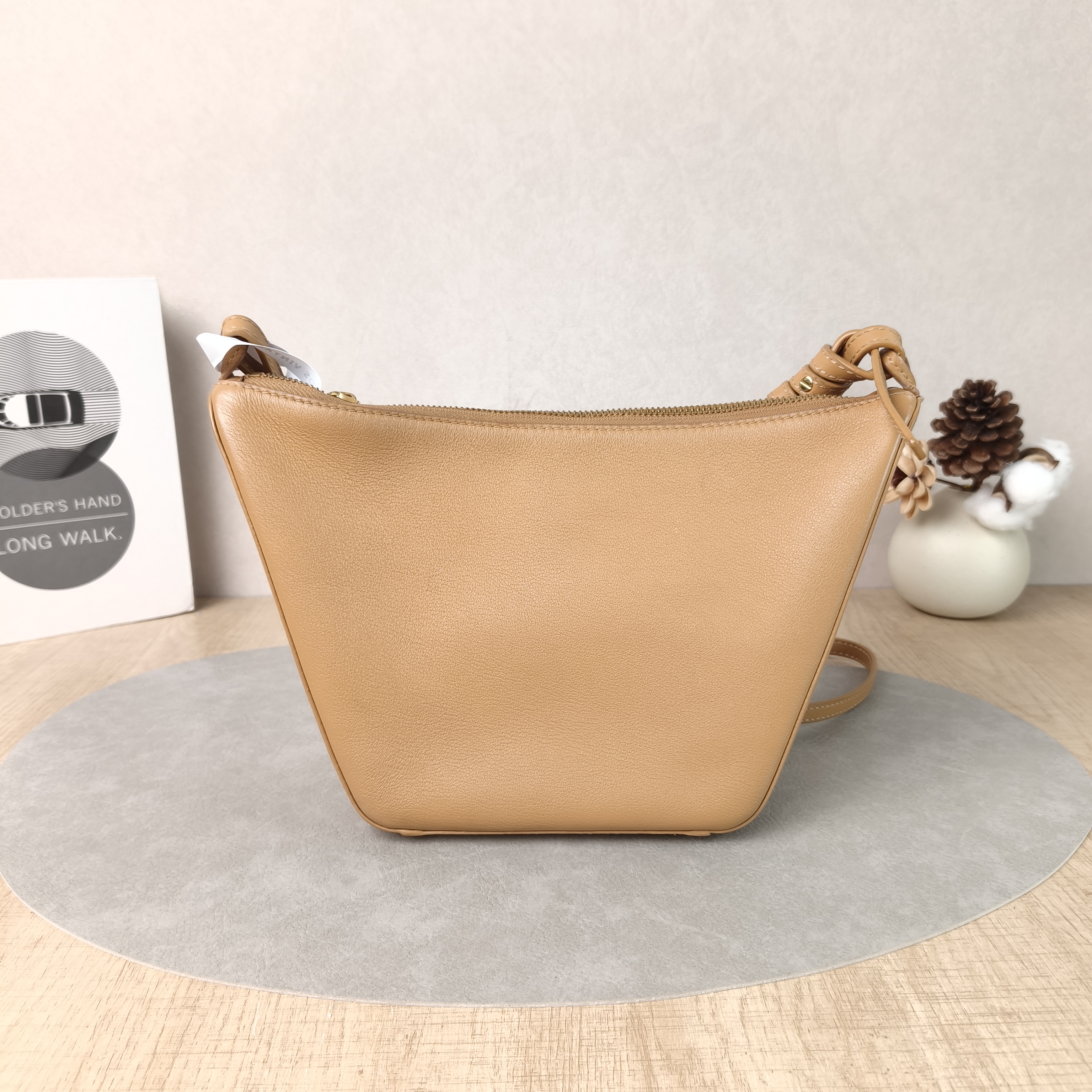 LOEWE Shoulder Bag Hammock hobo Brown Calfskinmini28 × 9.5 × 17 cm — cover view 3 of 5