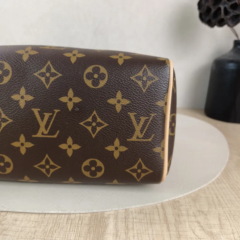 Louis Vuitton Crossbody Bag Speedy20 Shoulder Strap PVC Small 20.5 × 12 × 13.5 cm — detail view 6 of 13