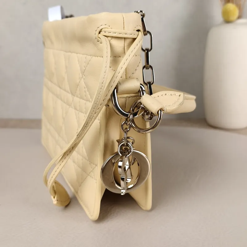 DIOR Crossbody Bag Lady Milly Chain Bag Yellow Lambskin Mini 19 × 5 × 13 cm — detail view 3 of 11