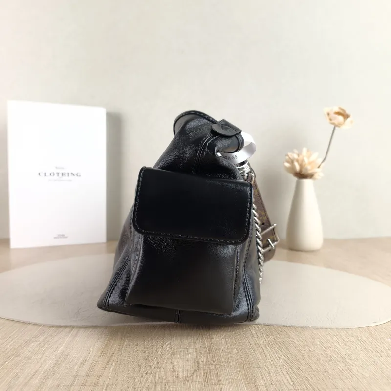 Louis Vuitton Crossbody Bag Black SL ambskin Small 33.5 × 15 × 23 cm — detail view 4 of 11