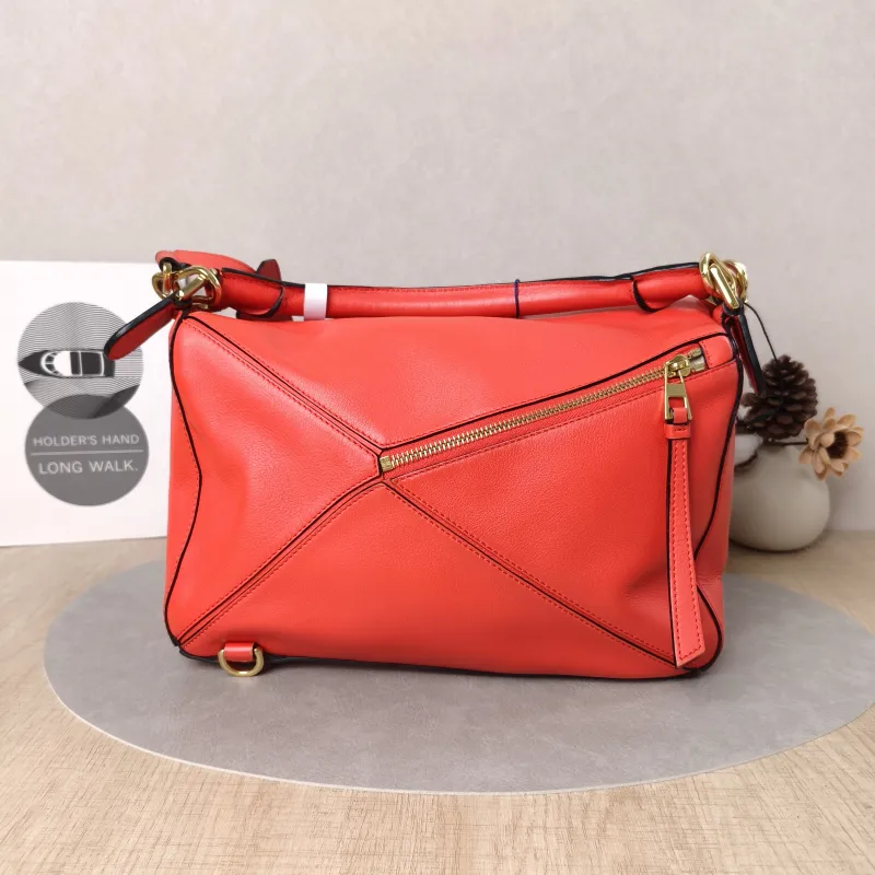 LOEWE Crossbody Bag Puzzle Red Calfskin Medium29 × 14 × 19.5 cm — cover view 5 of 6