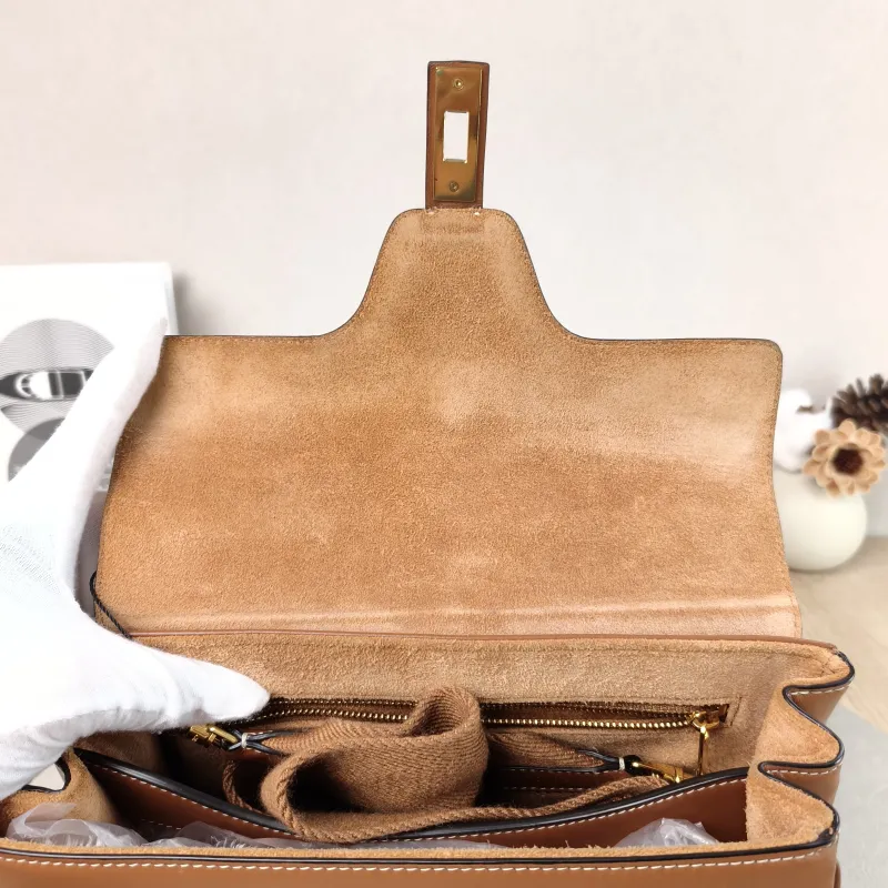 CELINE Shoulder Bag Soft 16Shoulder Bag Caramel Calfskin Small 23 × 9 × 15 cm — detail view 3 of 14