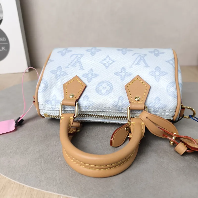 Louis Vuitton Crossbody Bag Speedy Nano Blue PV Cnano16 × 7.5 × 10 cm — detail view 5 of 15