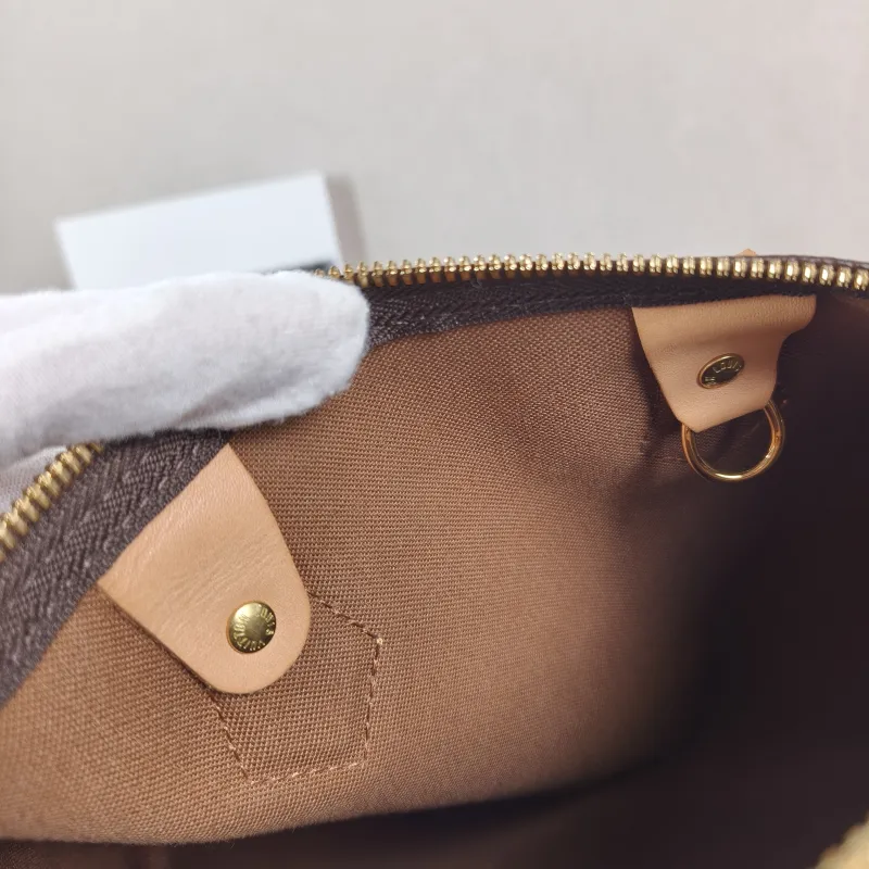 Louis Vuitton Crossbody Bag Speedy25Shoulder Strap Edition-Monogram PVC Medium25 × 15 × 19 cm — detail view 7 of 12