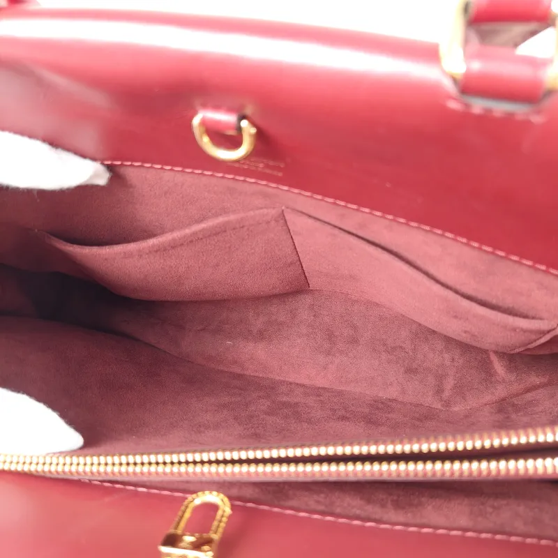 Louis Vuitton Shoulder Bag Venus Red PVC · Calfskin 34 × 12 × 22 cm — detail view 5 of 12