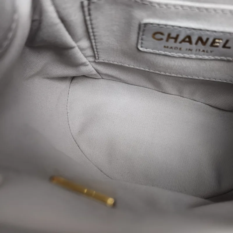 Chanel Backpack Duma Grey Grained Calfskin Small16.5 × 10 × 17.5 cm — detail view 2 of 11