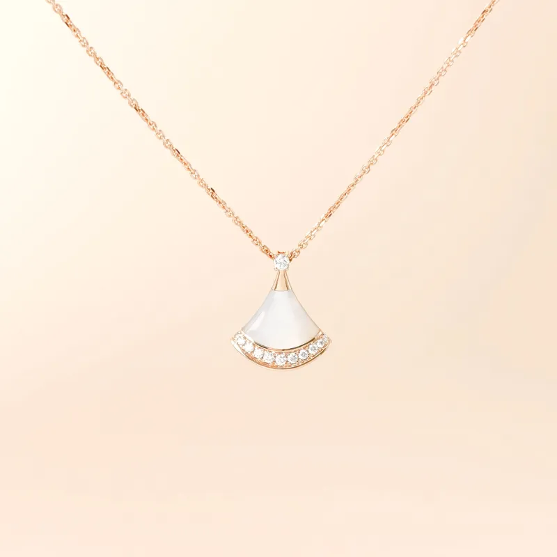 Bvlgari Necklace DIVAS’ DREAM Collection Pearl Pavé Diamond Rose Gold 18KR ose Gold Diamond Small 43cm