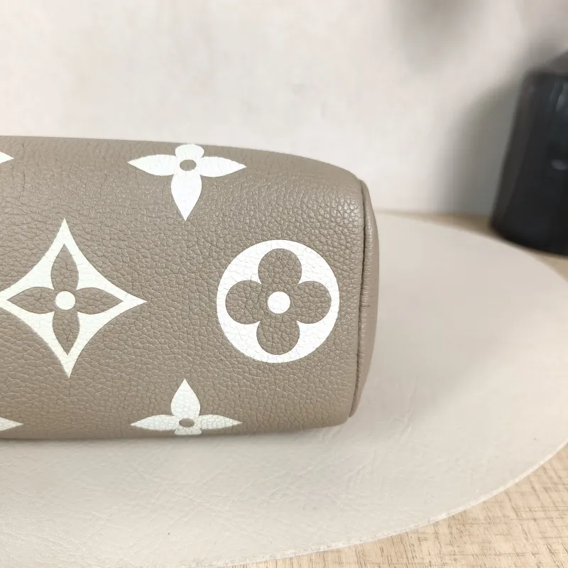 Louis Vuitton Crossbody Bag Speedy Nano · White Empreinte Embossed Calfskin nano 16 × 7.5 × 10 cm — detail view 9 of 11