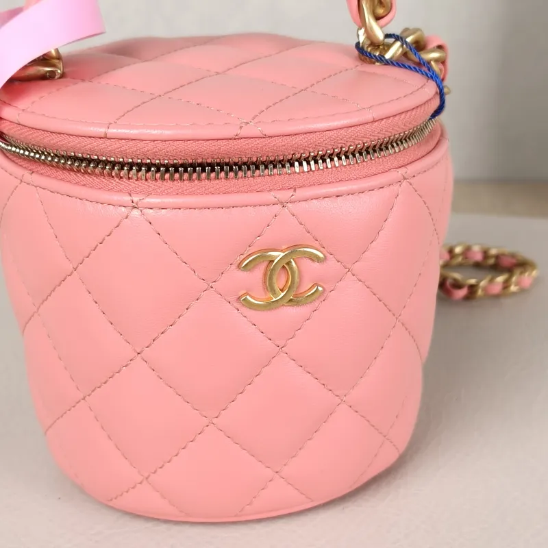Chanel Crossbody Bag Box Crossbody Bag Pink Lambskin One Size9.5 × 8 × 10.5 cm — detail view 9 of 13