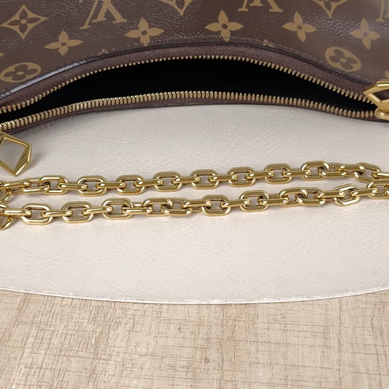 Louis Vuitton Crossbody Bag Boulogne PVC Small26 × 9.5 × 16 cm — detail view 8 of 10
