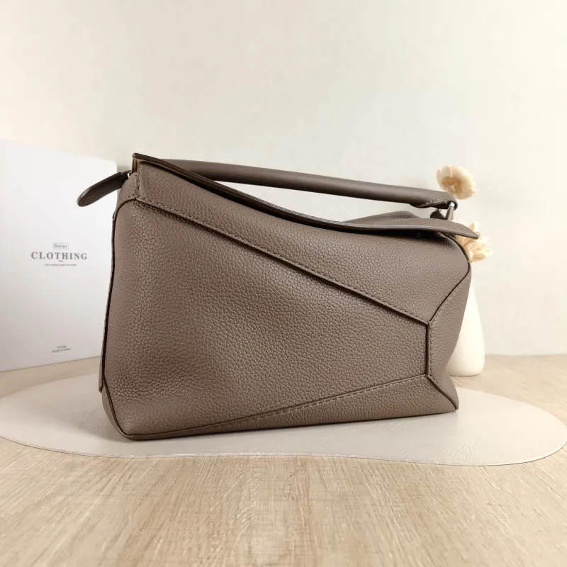 LOEWE Crossbody Bag Puzzle Brown Calfskin Medium 29 × 14 × 19.5 cm — cover view 3 of 5