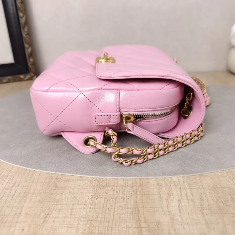 Chanel Backpack23p Pinkado Backpack Pink Calfskin One Size19 × 6 × 19 cm — detail view 10 of 18