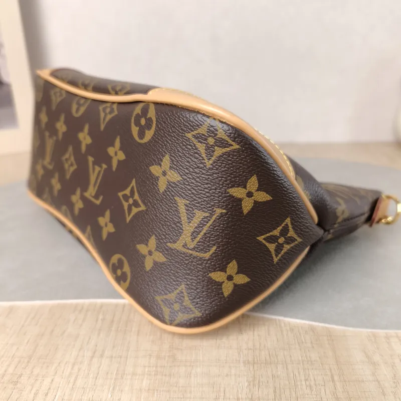 Louis Vuitton Crossbody Bag Boulogne PVC Small 26 × 9.5 × 16 cm — detail view 9 of 11