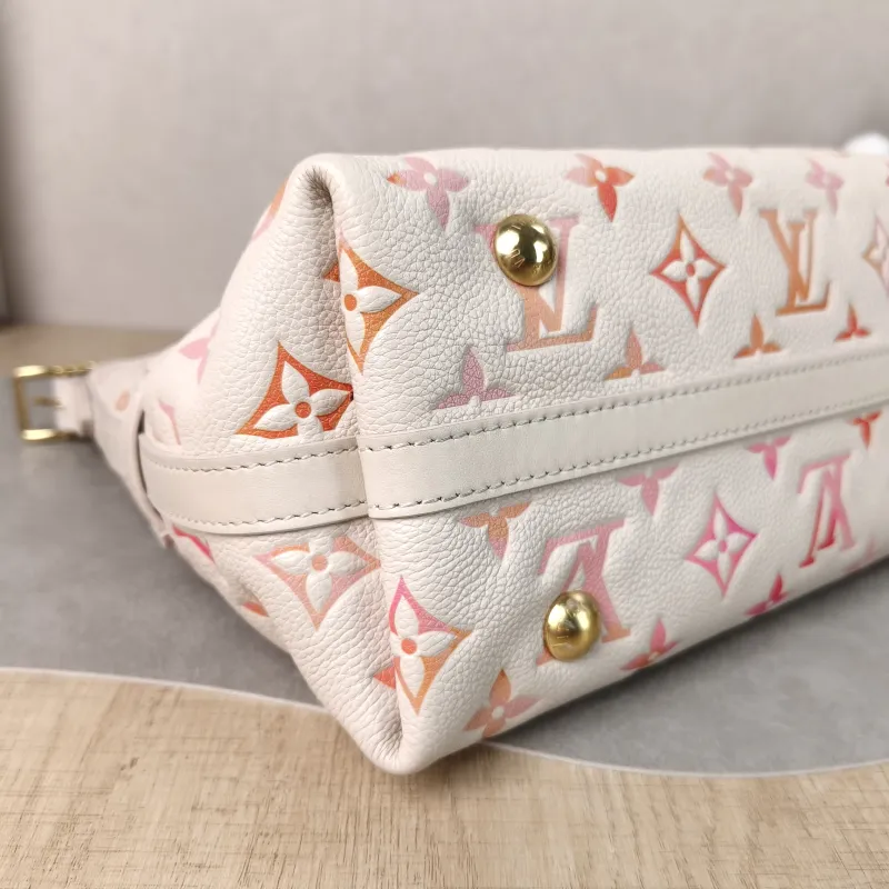 Louis Vuitton Crossbody Bag Carryall Calfskin Small 29.5 × 12 × 24 cm — detail view 11 of 11