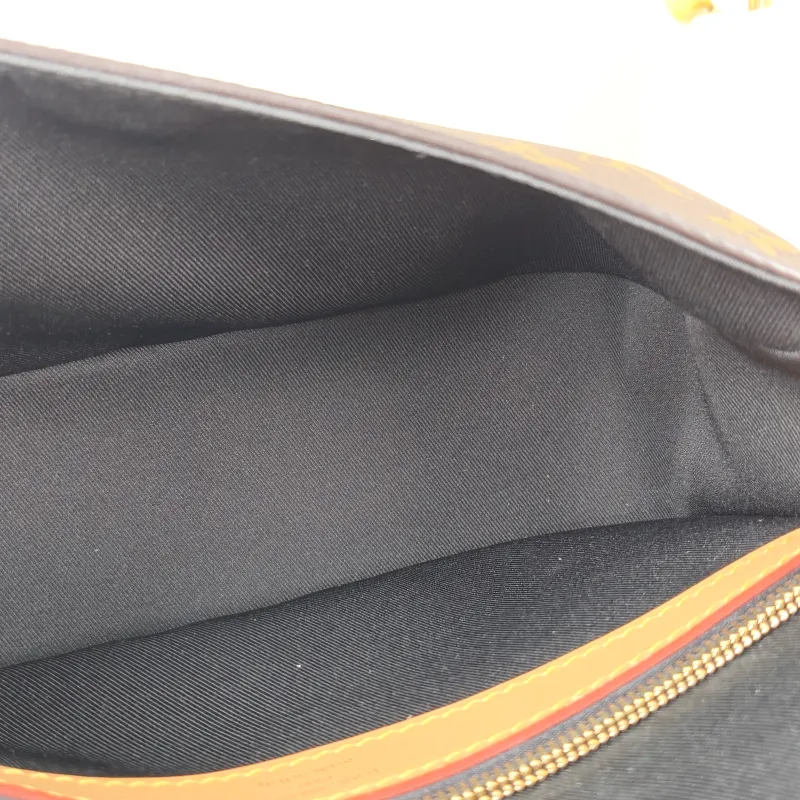Louis Vuitton Crossbody Bag Shoulder Strap PVC Small 24 × 9 × 15 cm — detail view 5 of 15