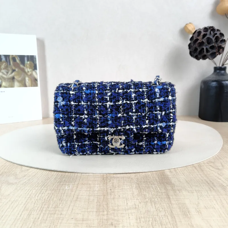 Chanel Crossbody Bag Classic Flap Large Mini CF Mini Blue mini 20 × 6 × 12 cm