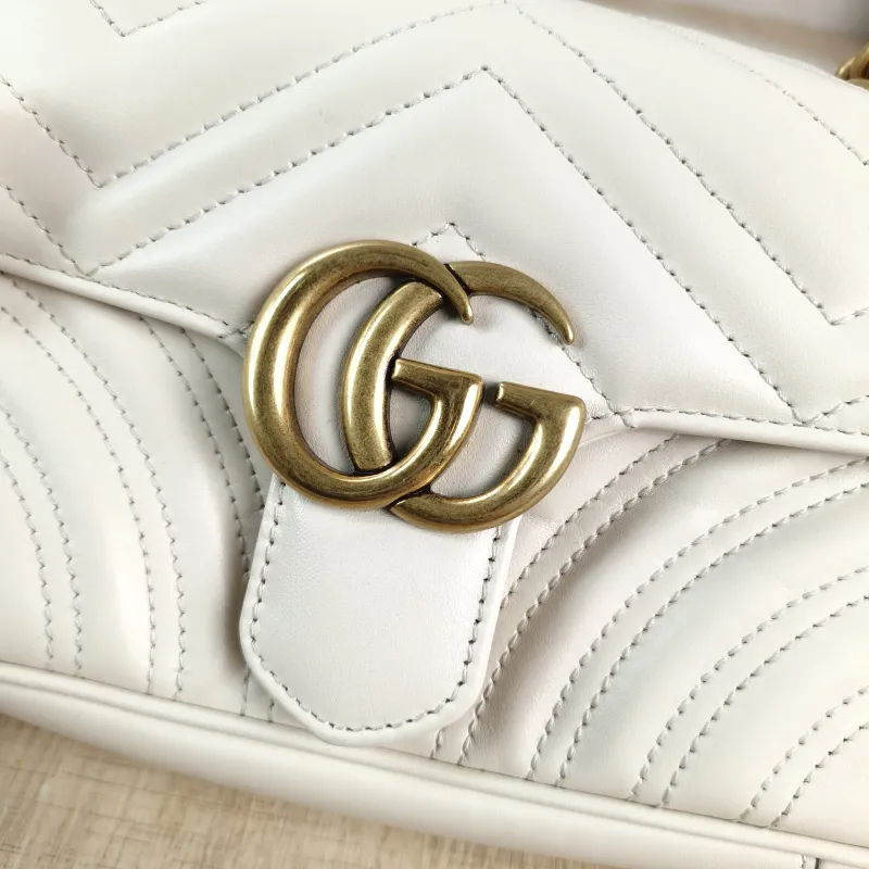 GUCCI Crossbody Bag GG Marmont Small Marmont 22White Calfskin Small22 × 6 × 13 cm — detail view 3 of 14