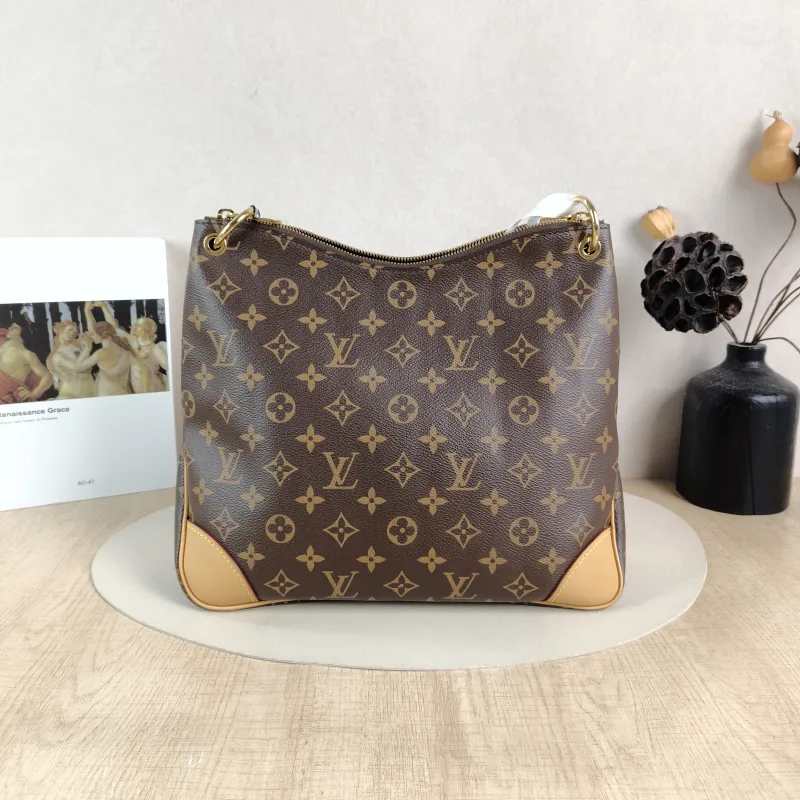 Louis Vuitton Crossbody Bag ODEON Monogram PVC Medium 31 × 11 × 27 cm — cover view 4 of 5
