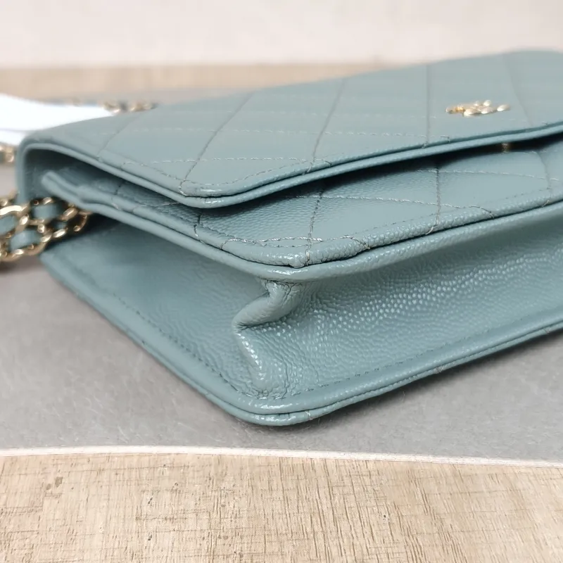 Chanel Crossbody Bag Classic Flap WOC CF WOCWOC Bag Green Grained Calfskin 19.2 × 3.5 × 12.3 cm — detail view 1 of 12