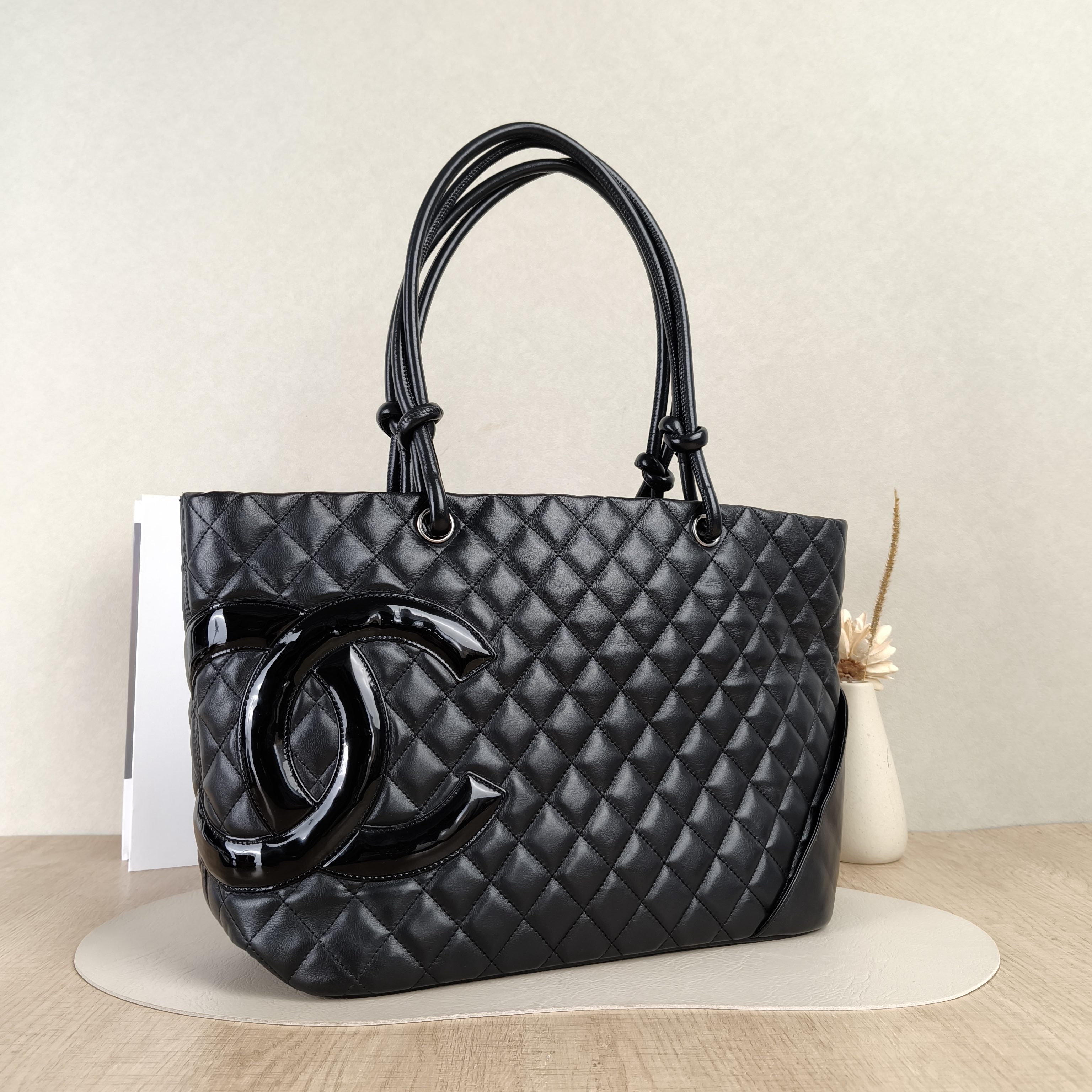 Chanel Shoulder Bag Cambon tote Shopping Tote Black Calfskin Medium30 × 14 × 25 cm — cover view 2 of 5