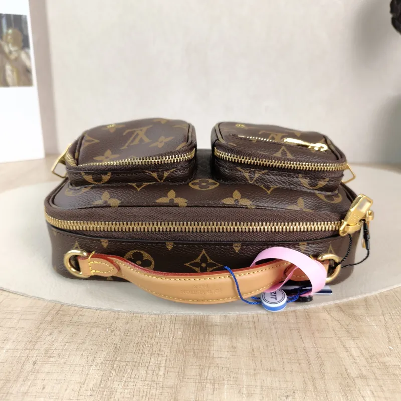 Louis Vuitton Crossbody Bag Utility Crossbody Camera Bag Monogram PVC One Size 18 × 10 × 11 cm — detail view 10 of 11