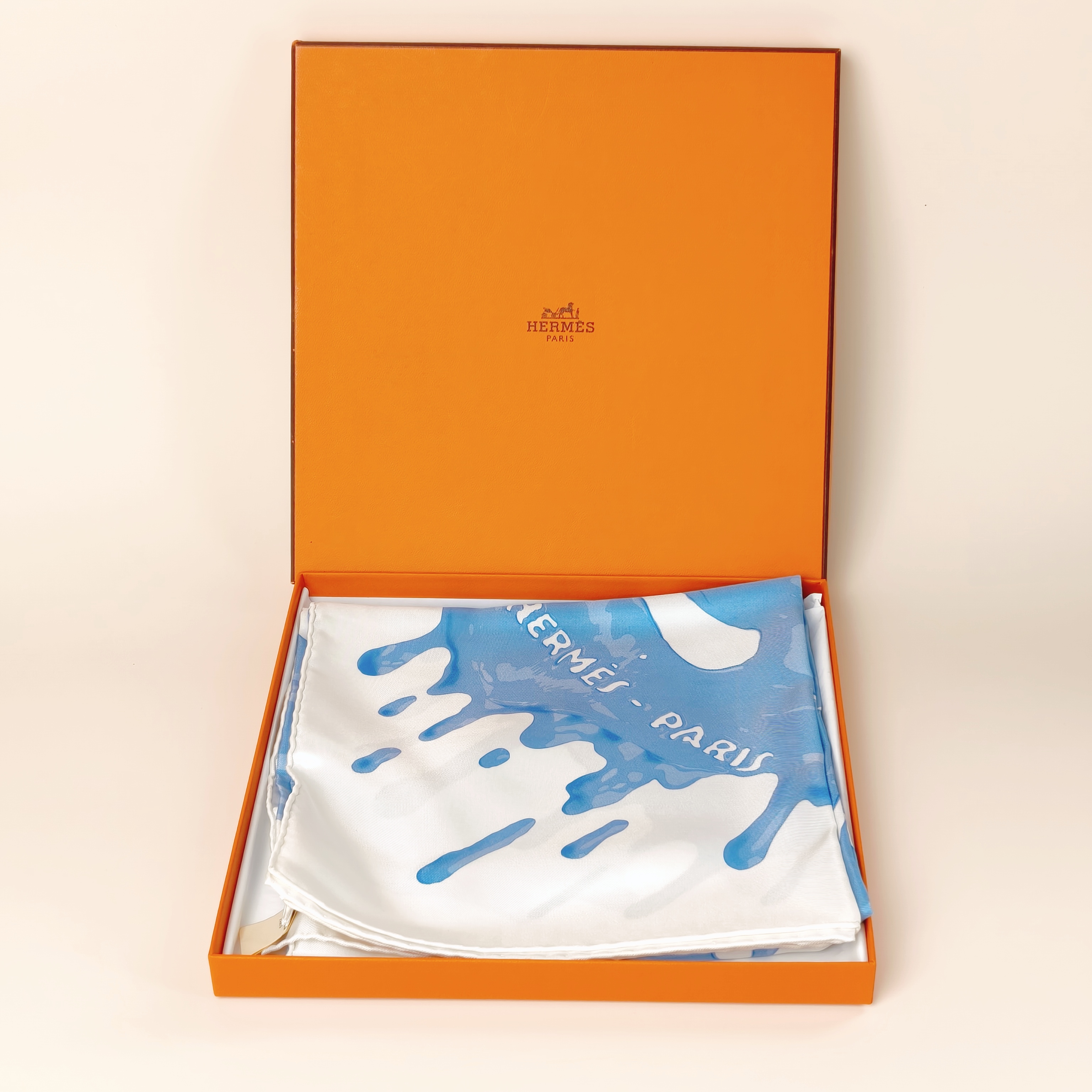 Hermès Silk One Size90*90 — cover view 6 of 10