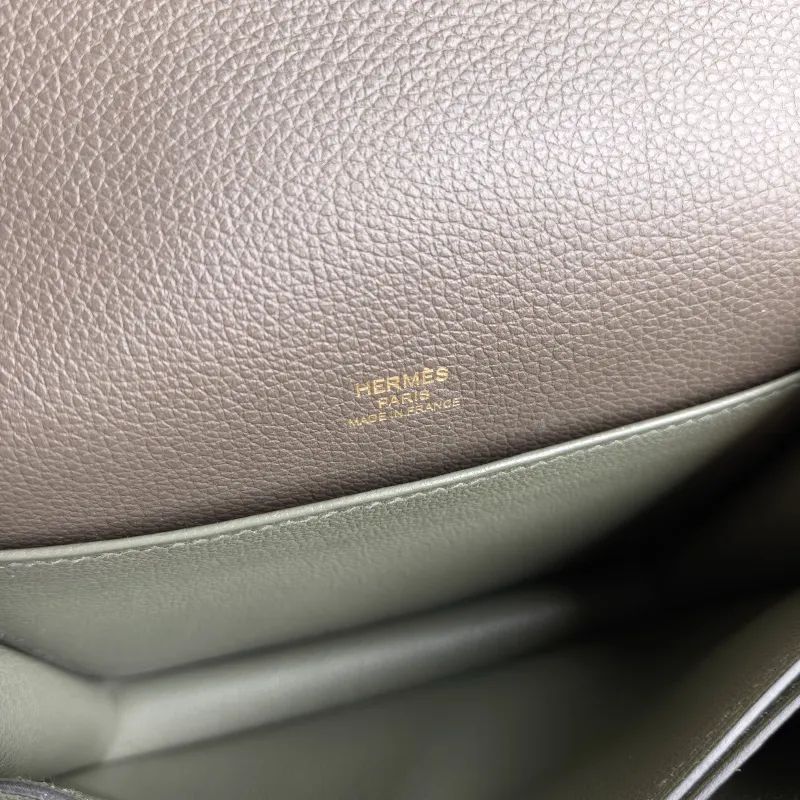 Hermès Crossbody Bag Roulis 19 C6 Green Evercolor Calfskin Mini 18 × 6 × 15 cm Y — detail view 4 of 11