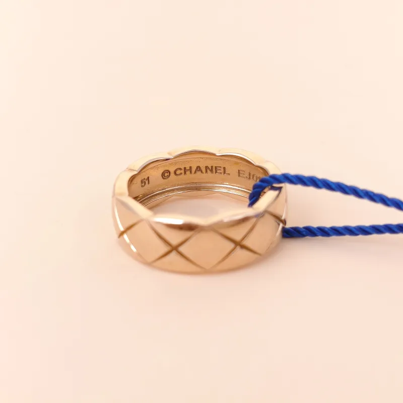 Chanel Jewelry · COCO CRUSH Ring Gold 18k One Size 51 — cover view 6 of 7