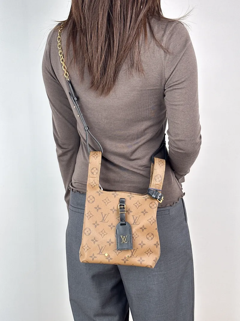 Louis Vuitton Top Handle Bag ATLANTIS Monogram PVCBB17 × 7 × 17 cm — on-model view 2 of 2