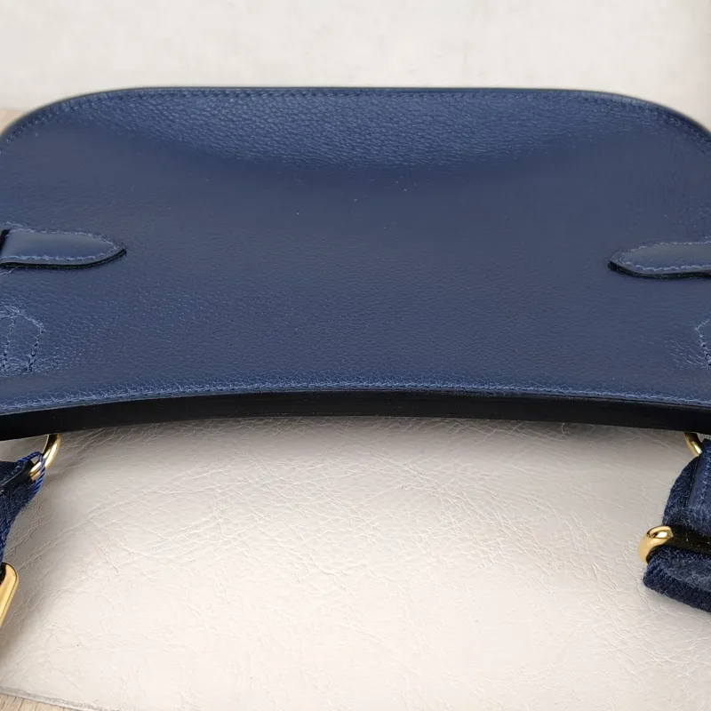 Hermès Crossbody Bag Jypsiere 23 73 Evercolor Calfskin Mini 23 × 5 × 17 cm K — detail view 2 of 10
