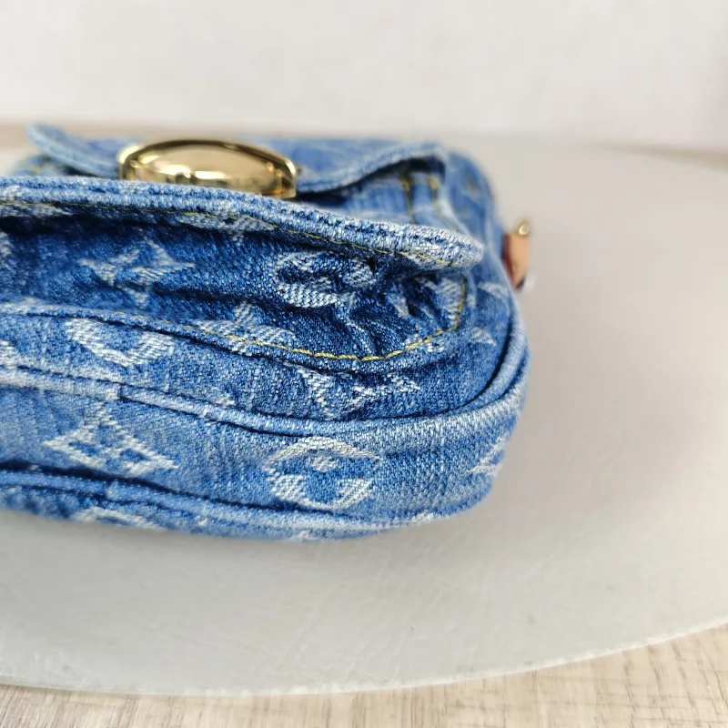 Louis Vuitton Crossbody Bag Fairfax Pochette Camera Bag Blue One Size 14 × 3 × 18 cm — detail view 4 of 10