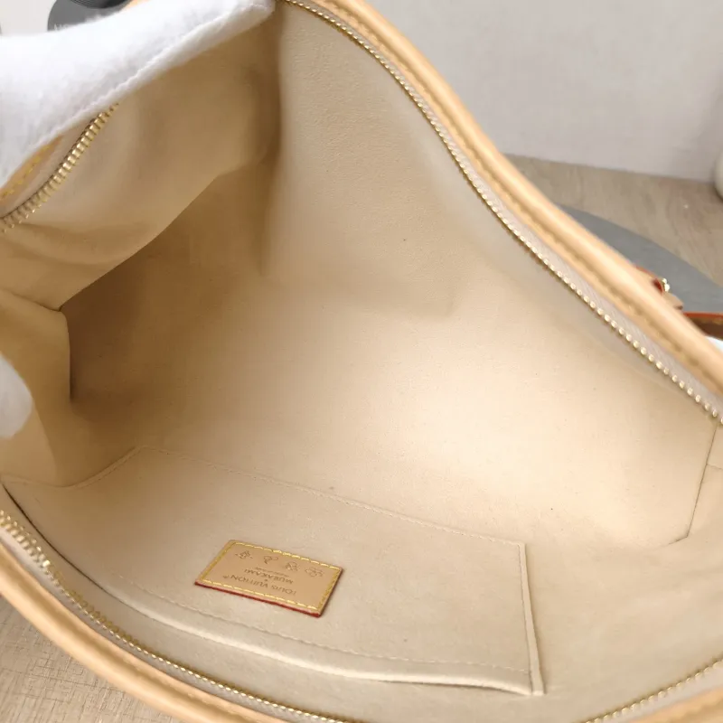 Louis Vuitton Shoulder Bag Carryall East West Multicolore PVC One Size 36 × 10 × 19 cm — detail view 9 of 9