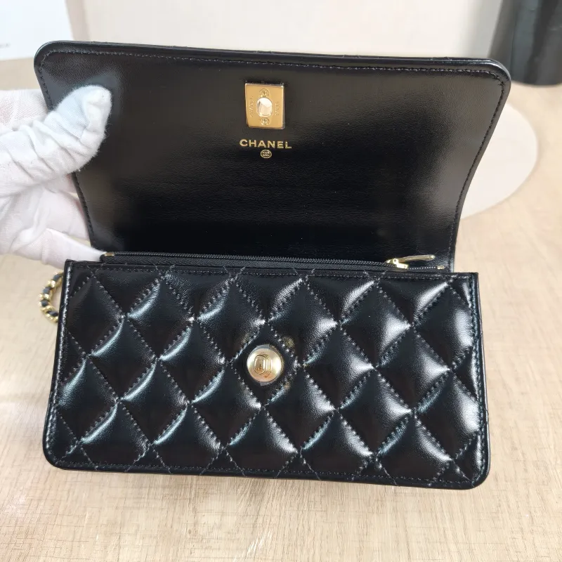 Chanel Crossbody Bag woc Black Waxed Leather One Size19 × 7 × 11 cm — detail view 4 of 12