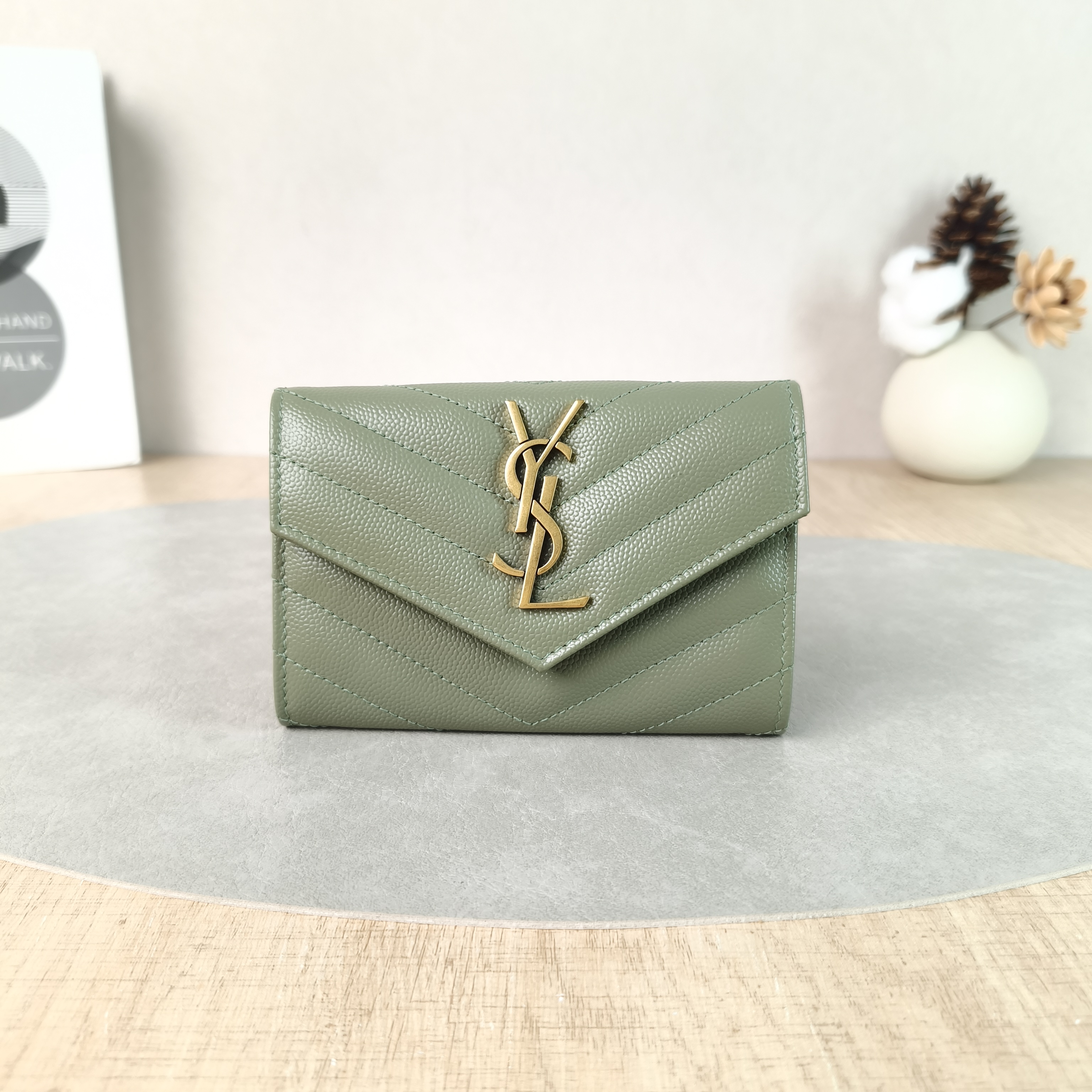 SAINT LAURENT Wallet Wallet Green Grained Calfskin One Size13 × 2 × 9 cm