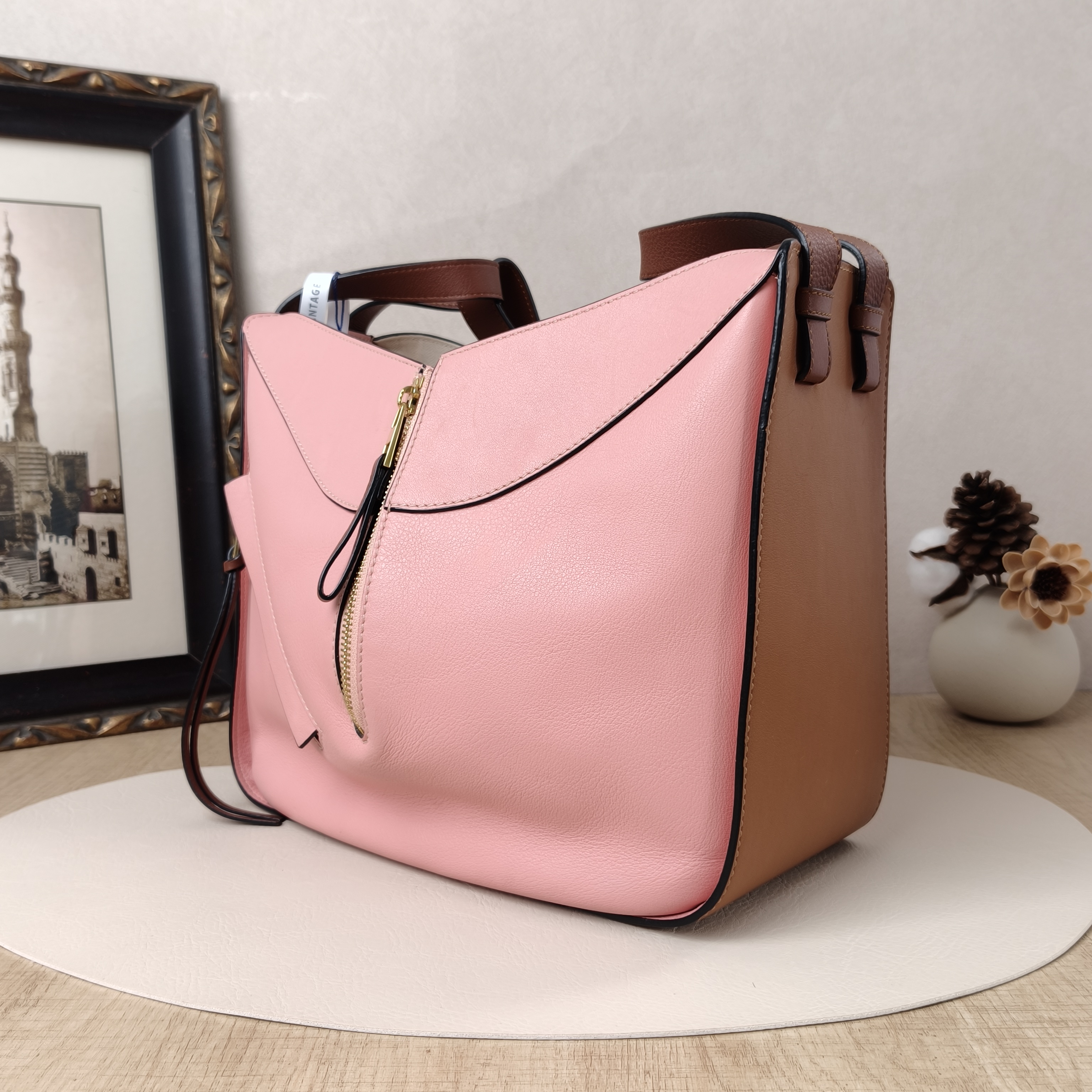 LOEWE Crossbody Bag Hammock Colorblock Calfskin Medium29 × 14 × 32 cm — cover view 5 of 9