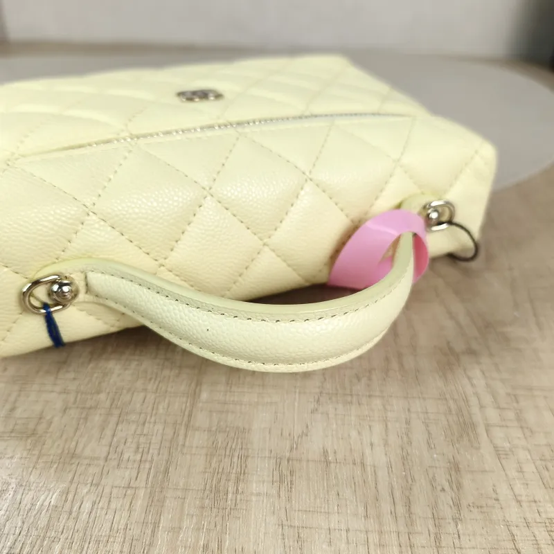 Chanel Crossbody Bag lp Box Bag Top Handle Crossbody Bag Yellow Grained Calfskin 19.5 × 5 × 12 cm — detail view 2 of 13