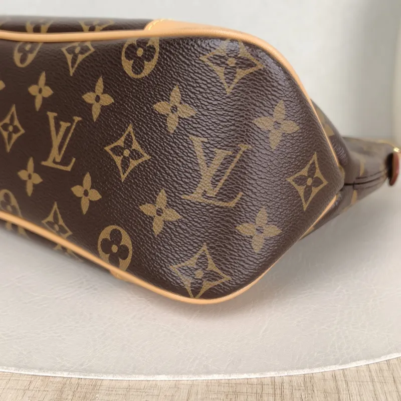 Louis Vuitton Crossbody Bag Boulogne PVC Small 26 × 9.5 × 16 cm — detail view 9 of 10