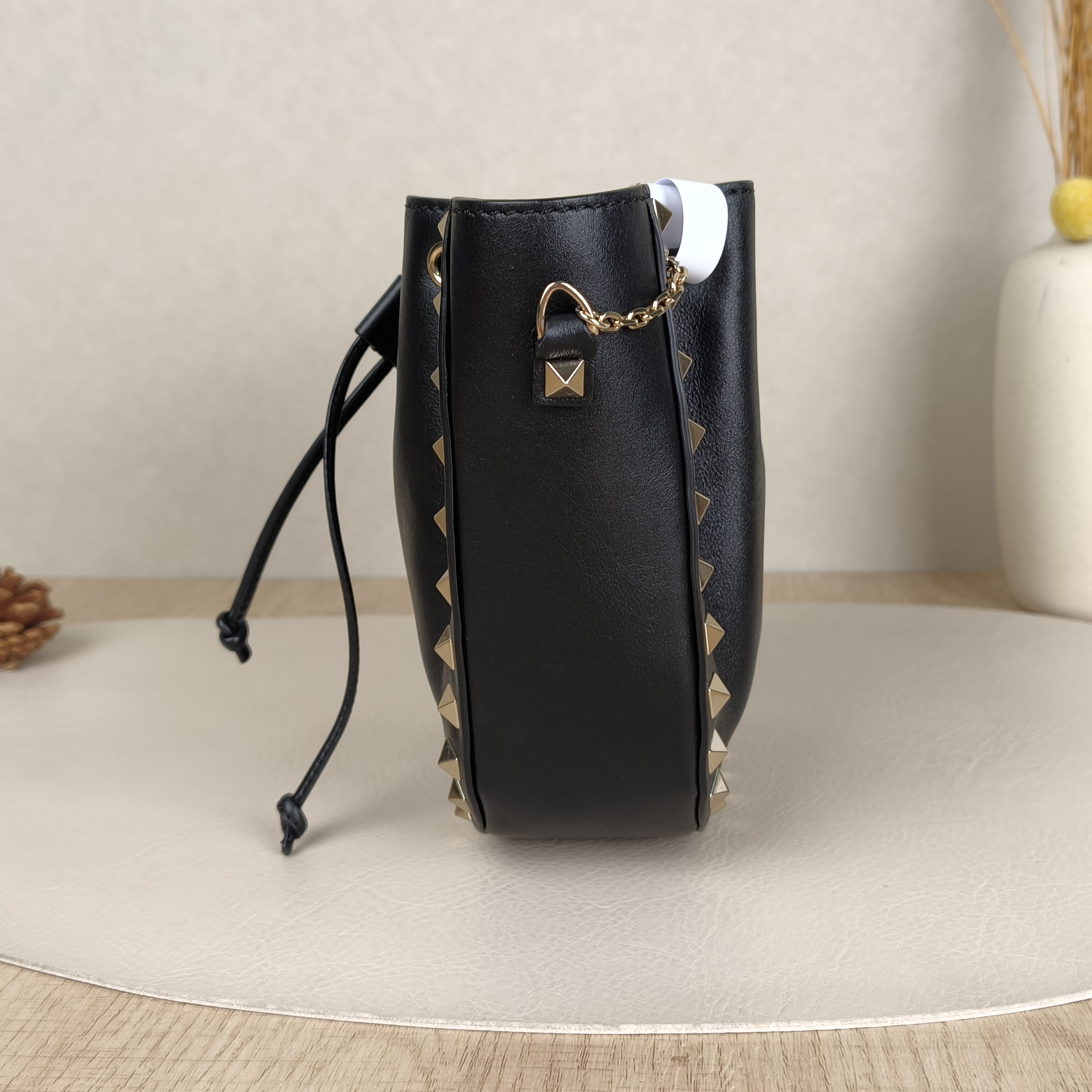 Valentino Shoulder Bag Bucket Bag Black Calfskin One Size15 × 5 × 16 cm — cover view 7 of 9