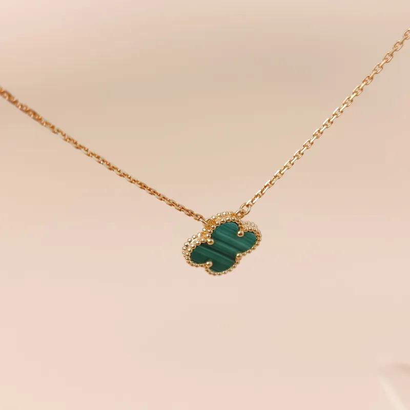 Van Cleef & Arpels Necklace Alhambra Alhambra Collection Yellow Gold 18KY ellow Gold Malachite Vintage Small 41cm — cover view 5 of 14