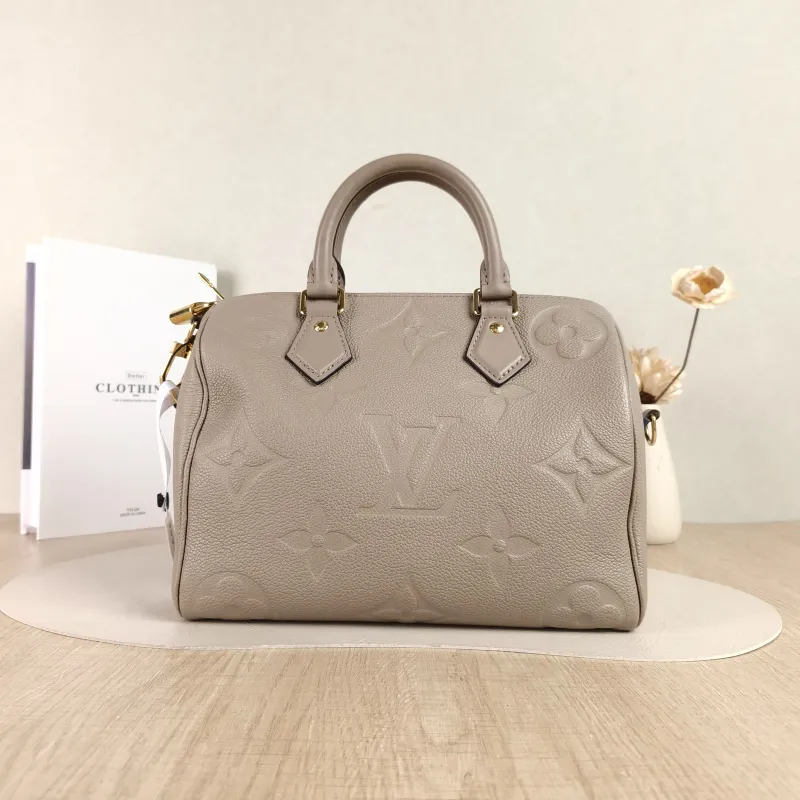 Louis Vuitton Crossbody Bag Speedy25 Empreinte Embossed Calfskin Medium25 × 15 × 19 cm