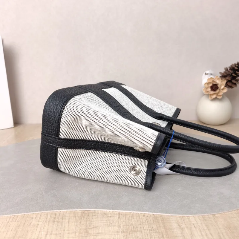 Hermès Top Handle Bag Neo Garden 23 Mini Black · Beige Canvas · Negonda Calfskin Mini 23 × 10 × 16 cm G — detail view 7 of 11