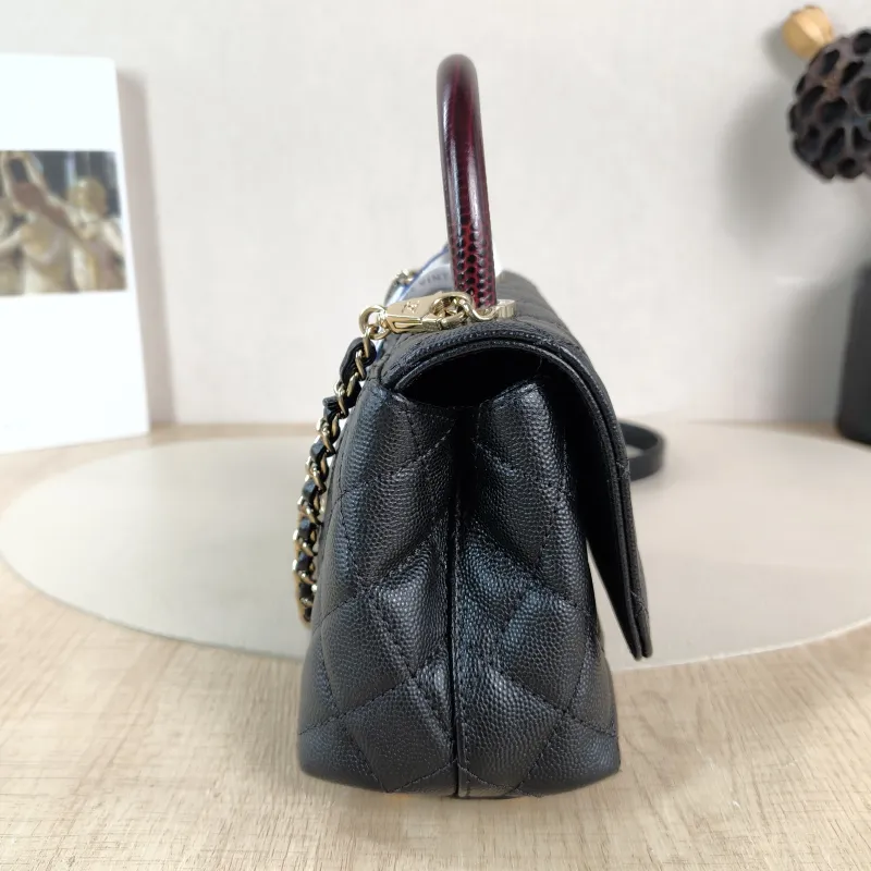 Chanel Top Handle Bag Coco Handle​ Black Grained Calfskin Mini 19 × 9 × 13 cm — detail view 2 of 12