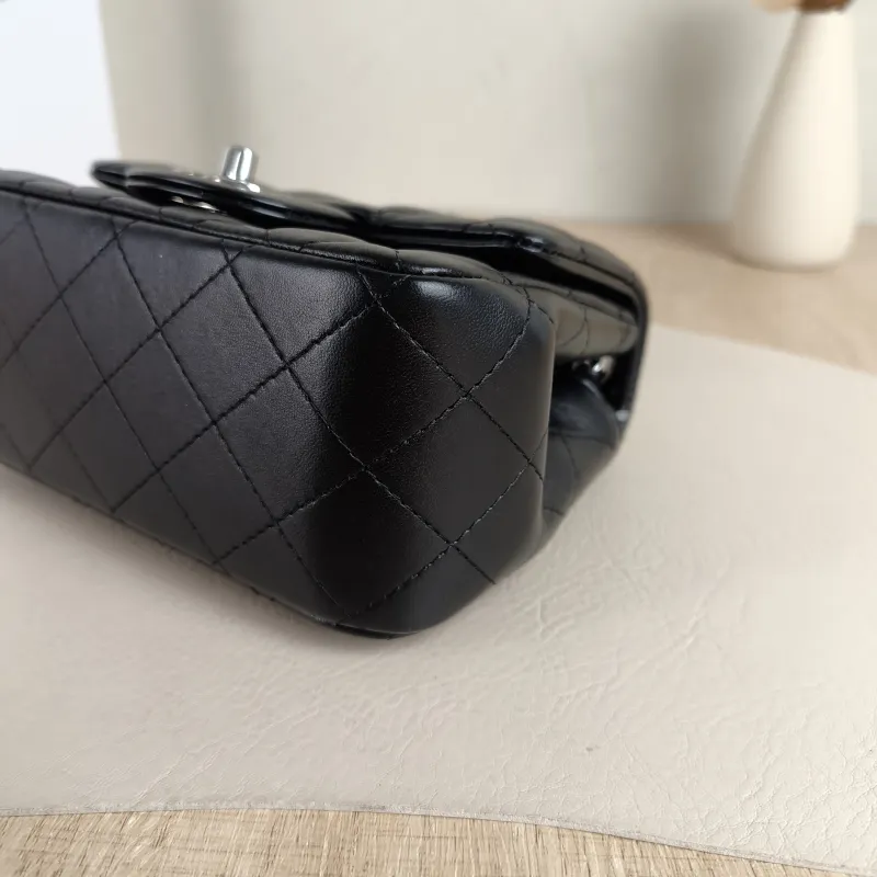 Chanel Crossbody Bag Classic Flap Mini CF Mini Black Lambskin17 × 8 × 13.5 cm — detail view 2 of 13