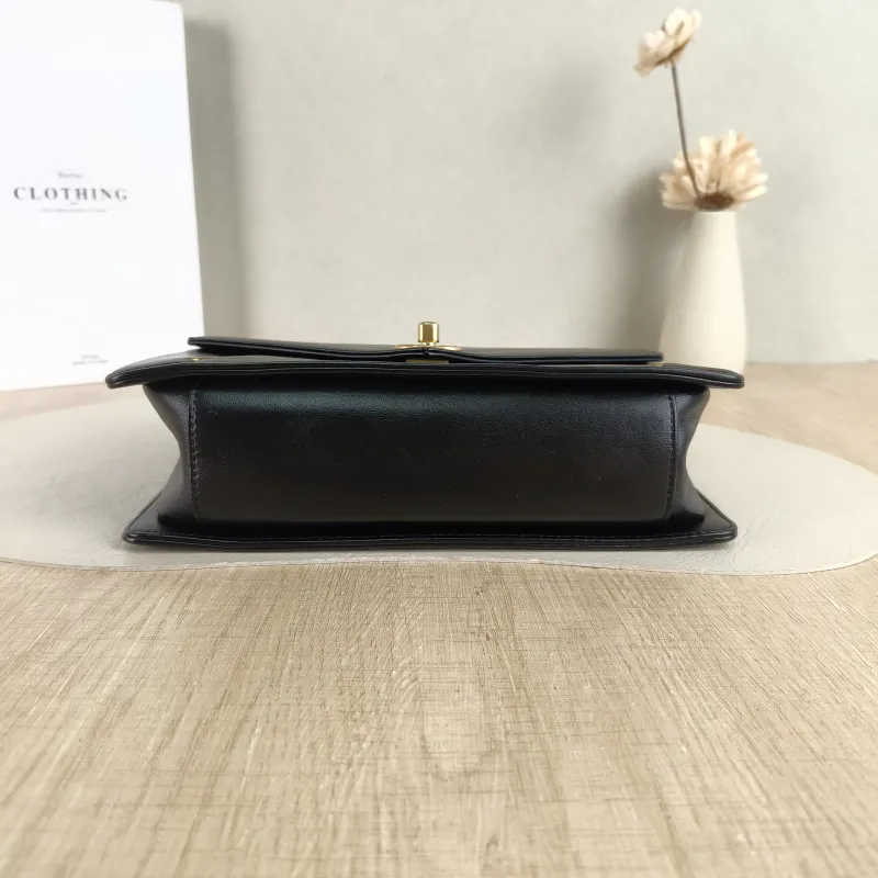Chanel Crossbody Bag Crossbody Bag Black Lambskin One Size24 × 7 × 16 cm — cover view 4 of 6