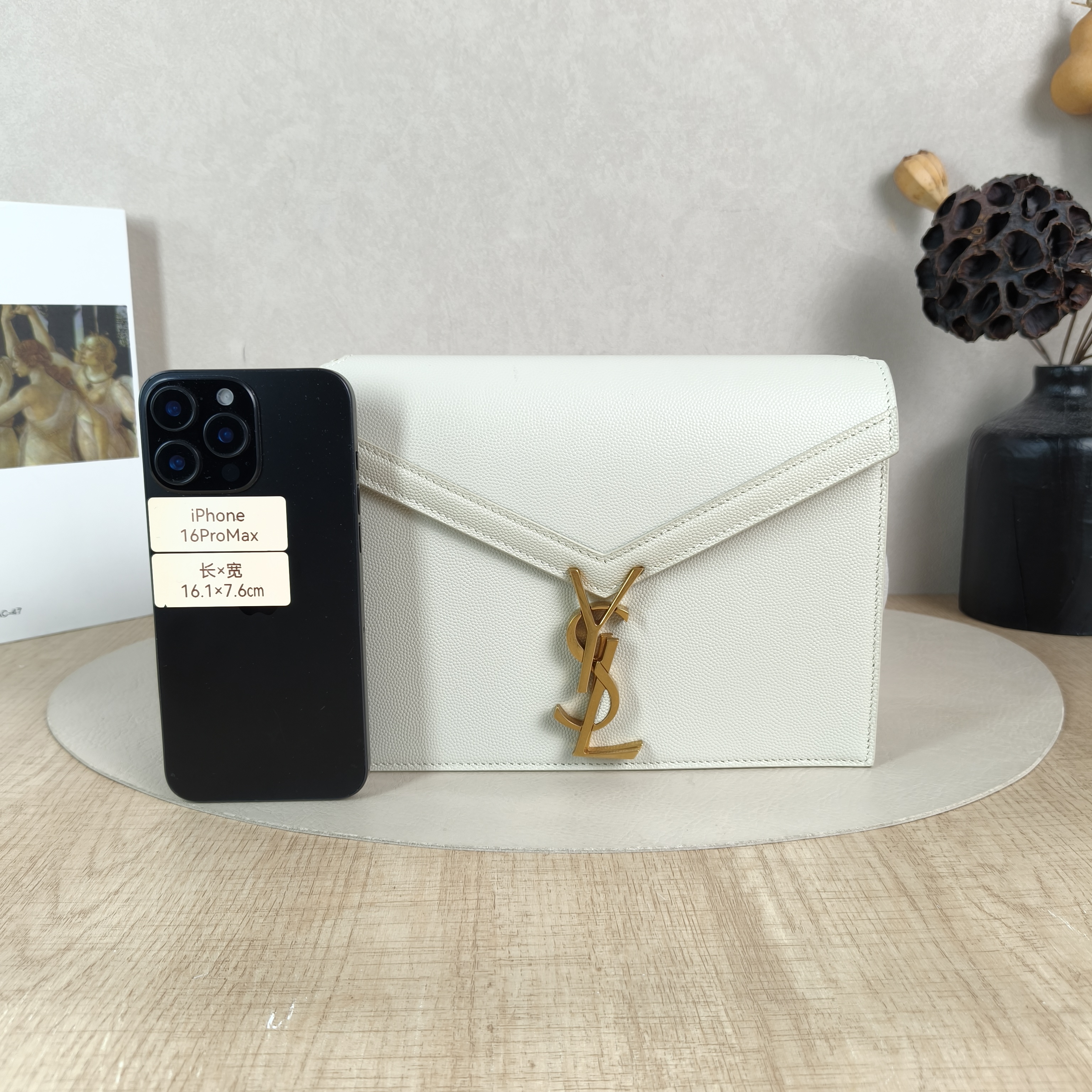 SAINT LAURENT Crossbody Bag Cassandra White Grained Calfskin Medium22 × 5.5 × 16.5 cm — cover view 2 of 6