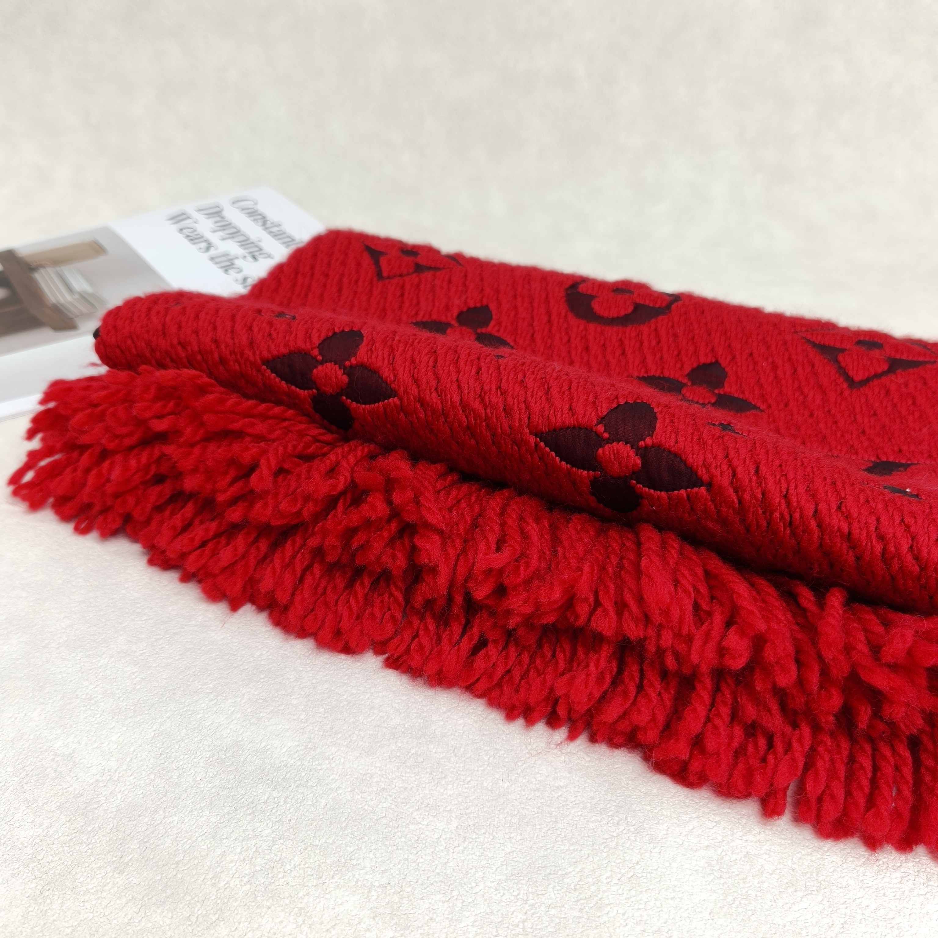 Louis Vuitton Scarf Scarf Red Wool155*32 — cover view 5 of 8